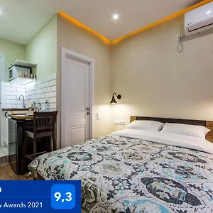 https://kyiv-orange-loft.hotels-of-kiev.com