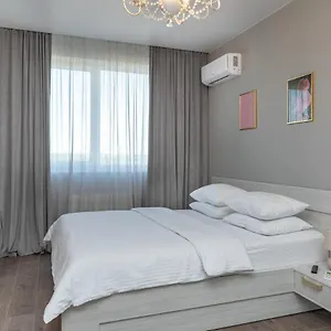 https://apartments-in-jk-lebediny.hotels-of-kiev.com